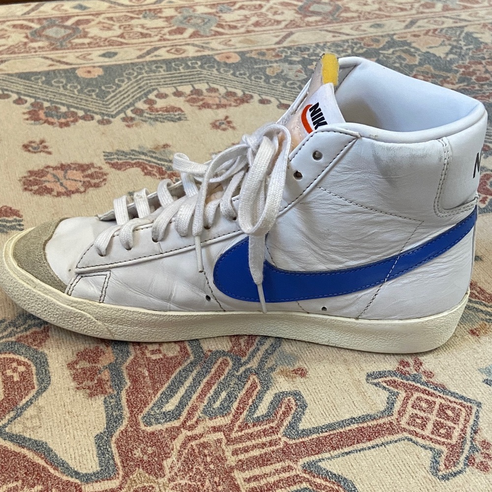 Nike High-Top Sneakers - Picture 4 of 16